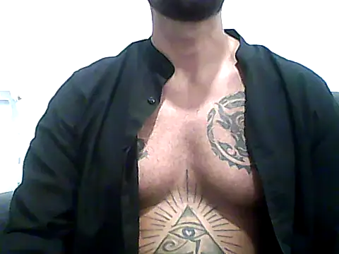 Alessandromagno8 online show from 05-08-26, 07:28