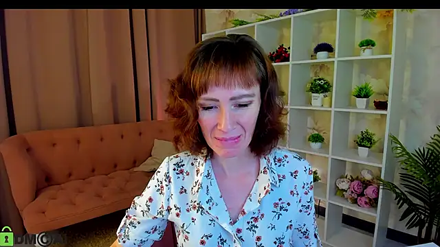 gracekellyyy online show from 06-13-26, 04:21