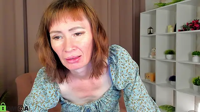 gracekellyyy online show from 06-15-26, 04:23