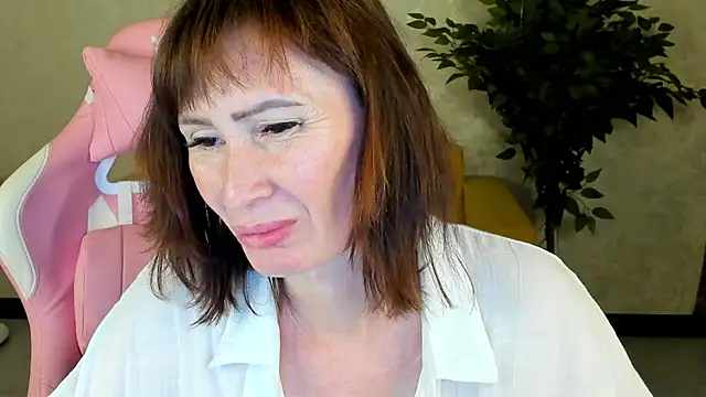 gracekellyyy online show from 06-04-26, 04:22