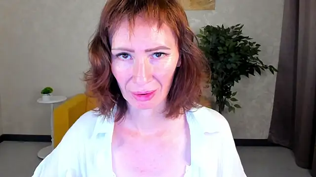 gracekellyyy online show from 06-11-26, 04:15