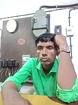 Hot-Parinda200 online show from 05-19-26, 08:43