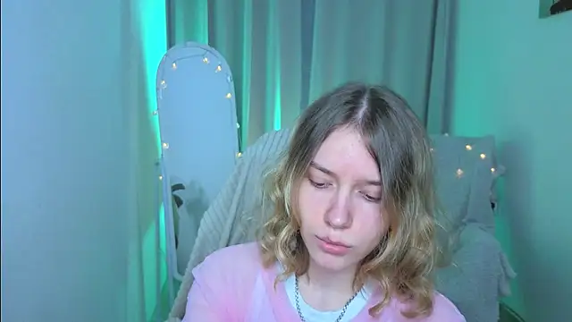 MilanaRayy online show from 06-26-26, 05:24