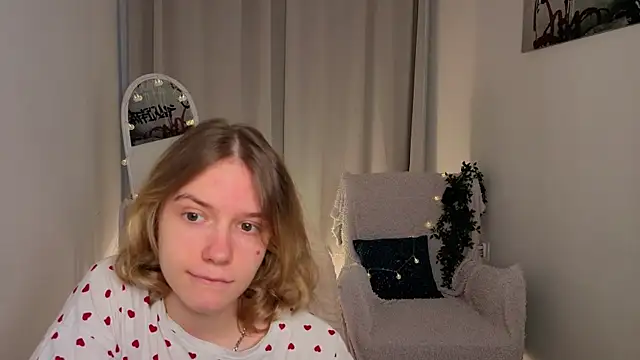 MilanaRayy online show from 06-07-26, 05:23