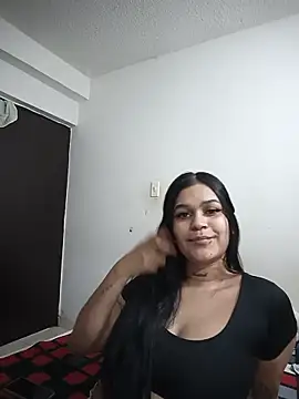 Snapshot of MamiRica25 chatting on 06-21-26, 10:04 MamiRica25 online show from 06-21-26, 10:04