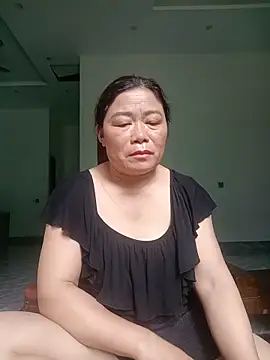-Lytina- online show from 05-19-26, 01:56
