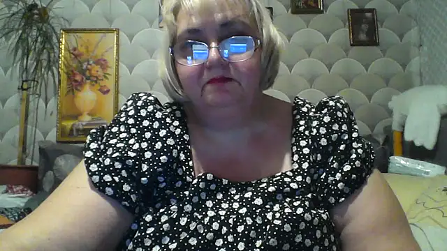 MarinaFarina53 online show from 06-04-26, 07:07
