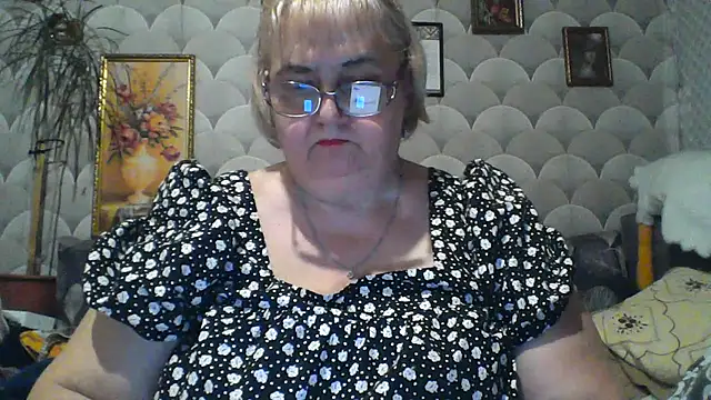 MarinaFarina53 online show from 06-19-26, 07:09