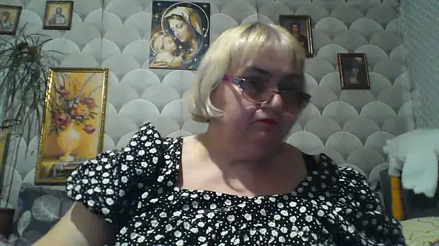 MarinaFarina53 online show from 06-10-26, 07:48