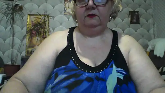 MarinaFarina53 online show from 05-25-26, 06:56