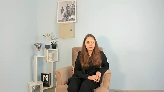 KarineDenick online show from 05-12-26, 06:32