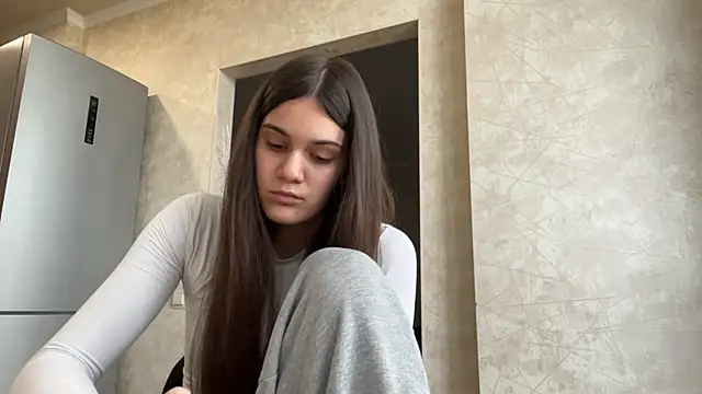 MaryRaven online show from 05-17-26, 03:34