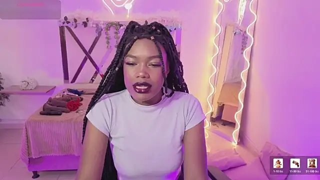 CRISTALBROKE TAY online show from 06-26-26, 07:09