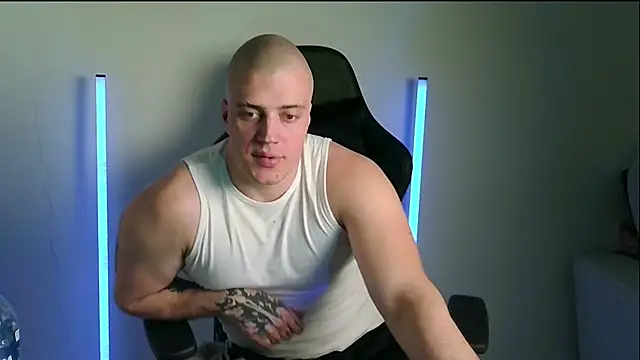 Bigbaald online show from 06-17-26, 03:44