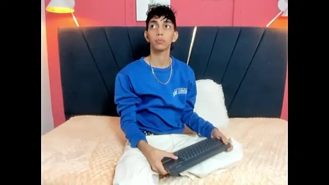 ero boy40 online show from 06-11-26, 03:58
