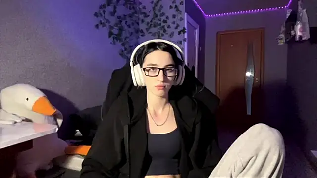 NightFoxxx online show from 05-14-26, 01:08