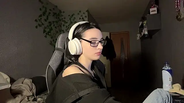 NightFoxxx online show from 05-23-26, 01:32