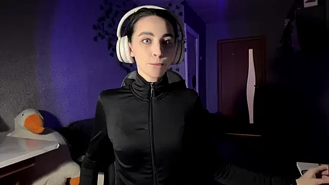 NightFoxxx online show from 05-11-26, 07:21