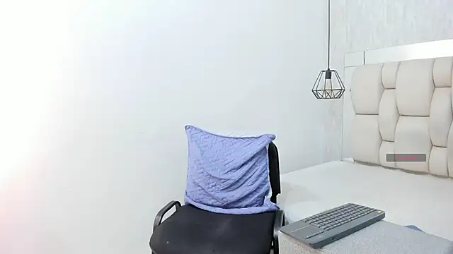 Bella adamss  online show from 05-21-26, 03:26