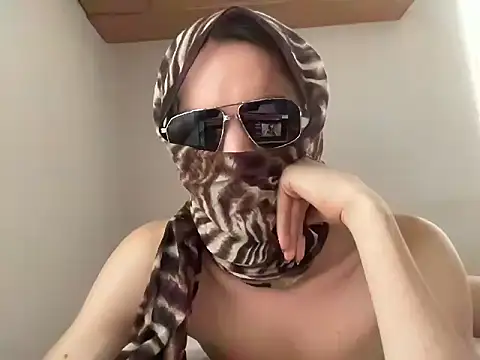 KittyKatValentino90 online show from 05-07-26, 11:41