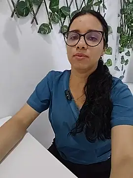 alanahot94 online show from 07-08-26, 03:45