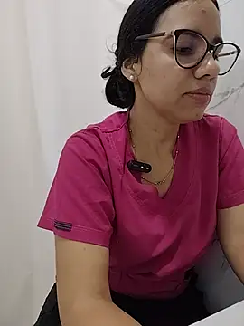 alanahot94 online show from 07-04-26, 10:36