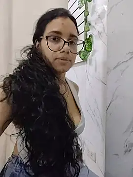 alanahot94 online show from 07-17-26, 10:40