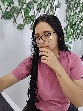 alanahot94 online show from 06-30-26, 04:29