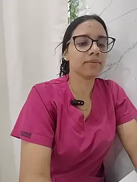alanahot94 online show from 07-14-26, 04:13