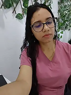 alanahot94 online show from 06-24-26, 03:54