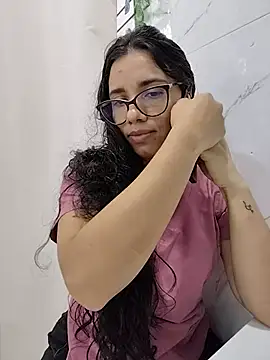 alanahot94 online show from 07-20-26, 04:09