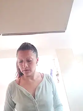Vely  online show from 05-18-26, 07:40