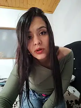 HollyMoon  online show from 05-25-26, 07:45
