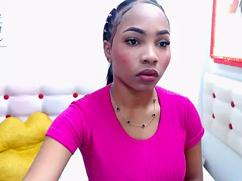 Snapshot of whitneynaugthyxxxx chatting on 06-12-26, 04:38 whitneynaugthyxxxx online show from 06-12-26, 04:38