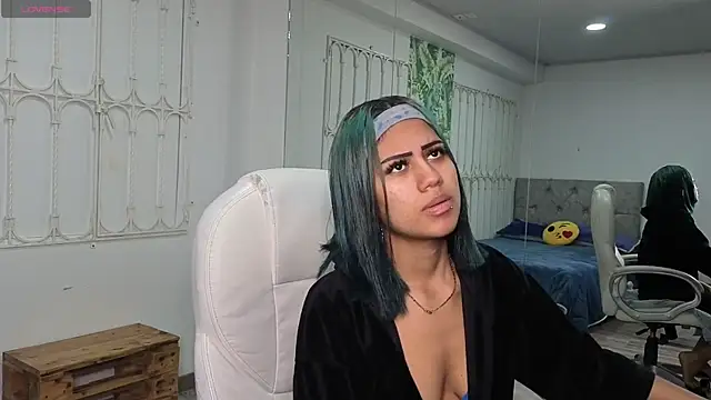 baby julieta00 online show from 05-25-26, 11:31