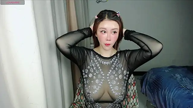 suncute online show from 06-01-26, 03:33