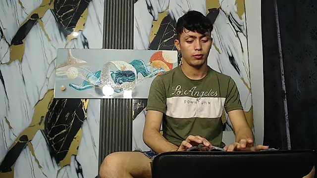 CAT LOVE1 online show from 05-20-26, 03:09