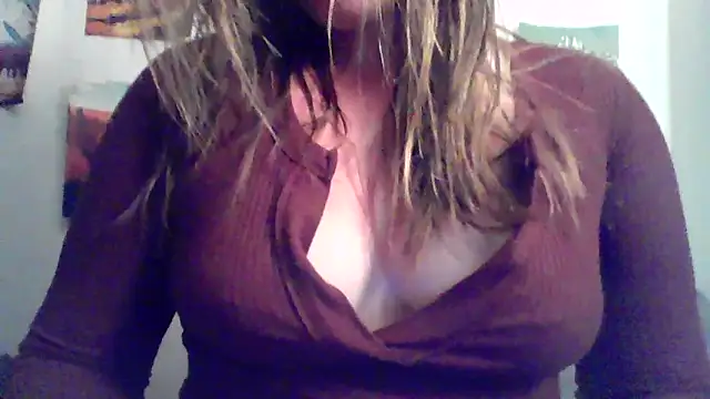 Samiloveee online show from 05-08-26, 03:21