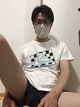 Snapshot of h_japmen chatting on 06-17-26, 02:27 h japmen online show from 06-17-26, 02:27