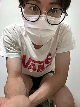 Snapshot of h_japmen chatting on 07-15-26, 02:57 h japmen online show from 07-15-26, 02:57