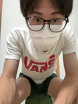Snapshot of h_japmen chatting on 07-13-26, 02:49 h japmen online show from 07-13-26, 02:49