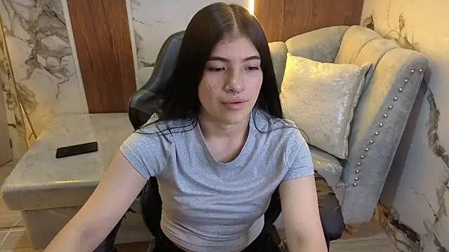 Snapshot of alesia_v_v chatting on 07-02-26, 02:56 alesia v v online show from 07-02-26, 02:56