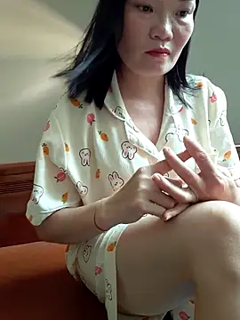 -Trici- online show from 06-11-26, 03:03