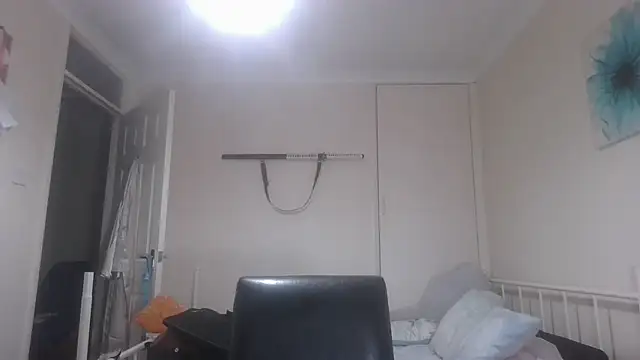 LouiseLovell online show from 05-29-26, 08:26