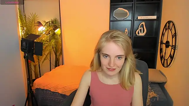 IrmaRonn online show from 05-25-26, 10:47
