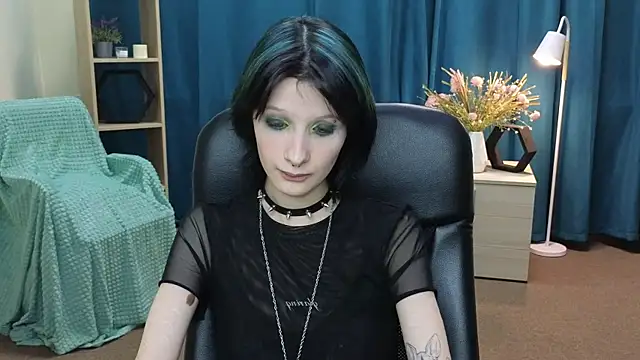 PearleneBolfa online show from 05-11-26, 04:04
