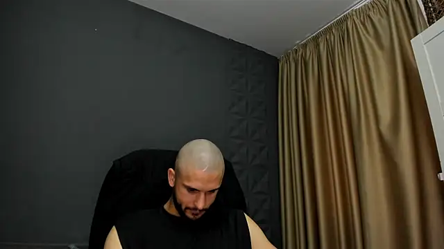 TroyWadee online show from 06-07-26, 04:18