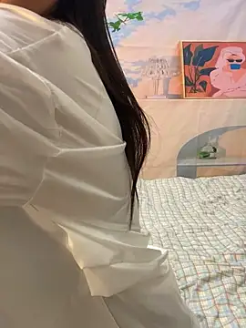 xiaoyun-10 online show from 05-10-26, 01:04