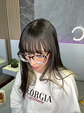 EmiliaBell  online show from 05-29-26, 03:56