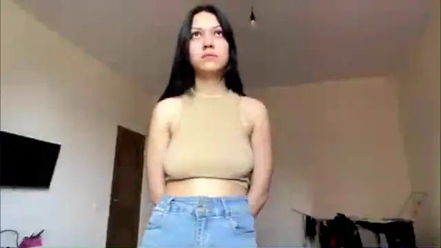 Snapshot of AiEsquer chatting on 06-17-26, 08:47 AiEsquer online show from 06-17-26, 08:47